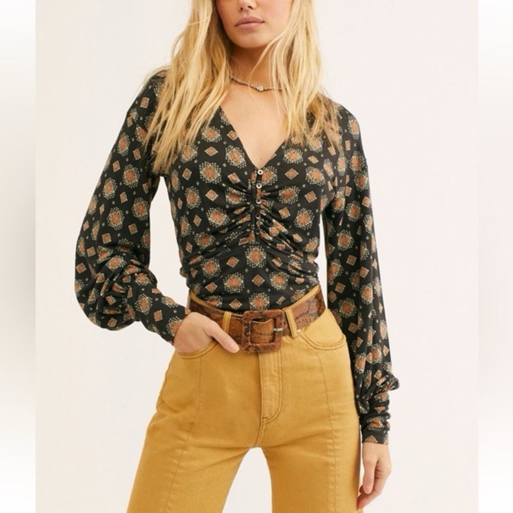 Free people deep v Patterned Women's Top size S